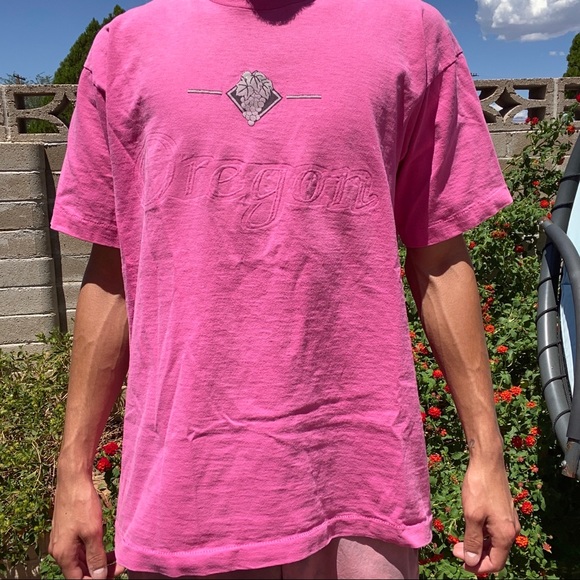 Vintage Embossed Oregon Pink tee - Picture 2 of 7